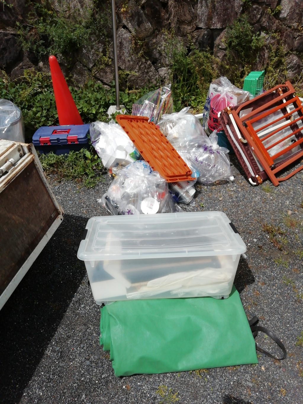 【伊勢原市】2tトラック一台分の不用品回収処分のご依頼 お客様の声