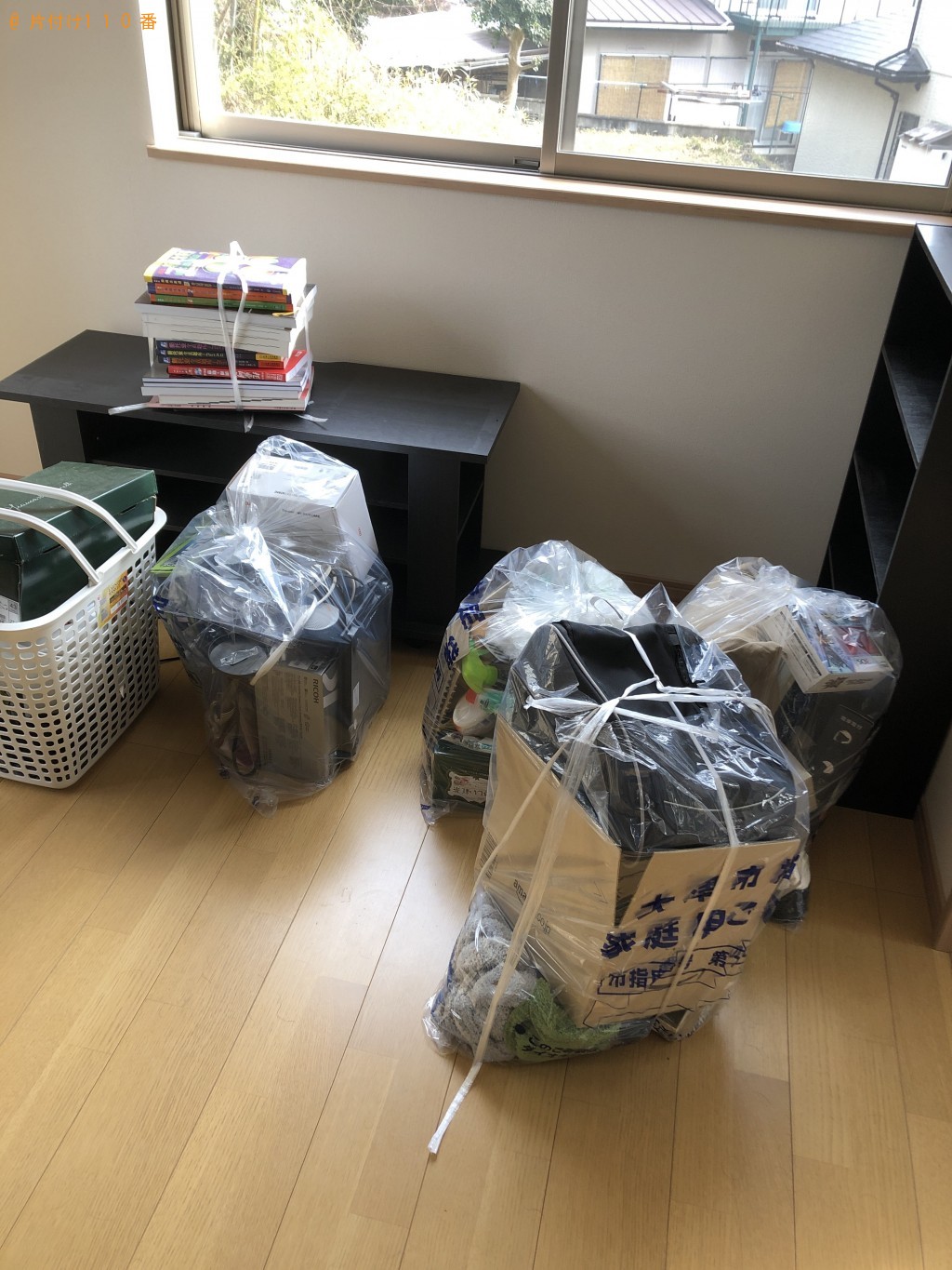 【大津市】ベッド、布団、PCデスク、椅子などの出張不用品回収・処分ご依頼