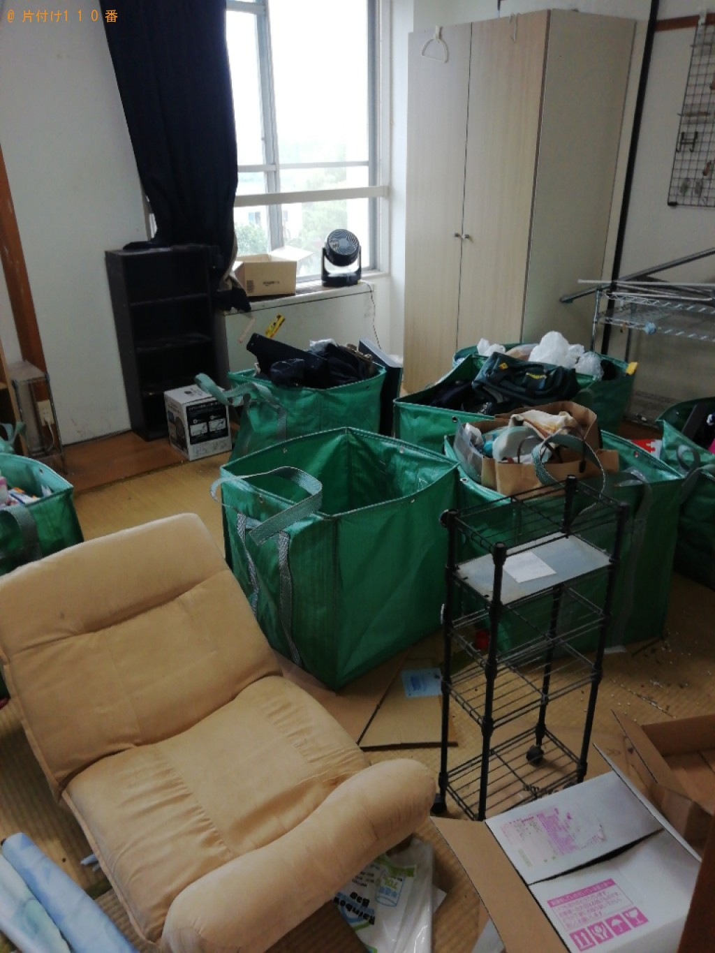 【長浜市小谷丁野町】冷蔵庫、本棚、椅子、サーキュレーター等の回収